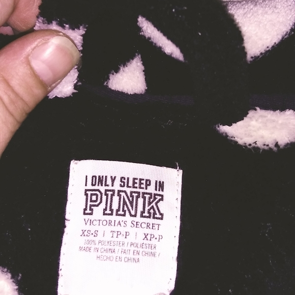 🖤VS Bling Robe🖤 - Picture 13 of 16